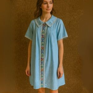 NWT Vtg Rodel 60’s Blue Lace Embroidered Snap House Coat Robe Night Gown Duster